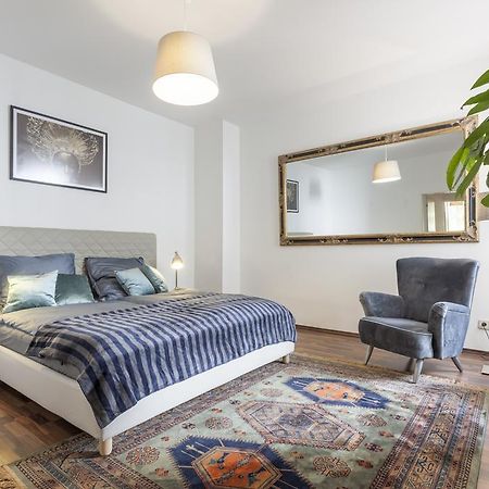 The Rheinsberger - Cosy 2Br One Living Room Up To 6 Berlin Extérieur photo