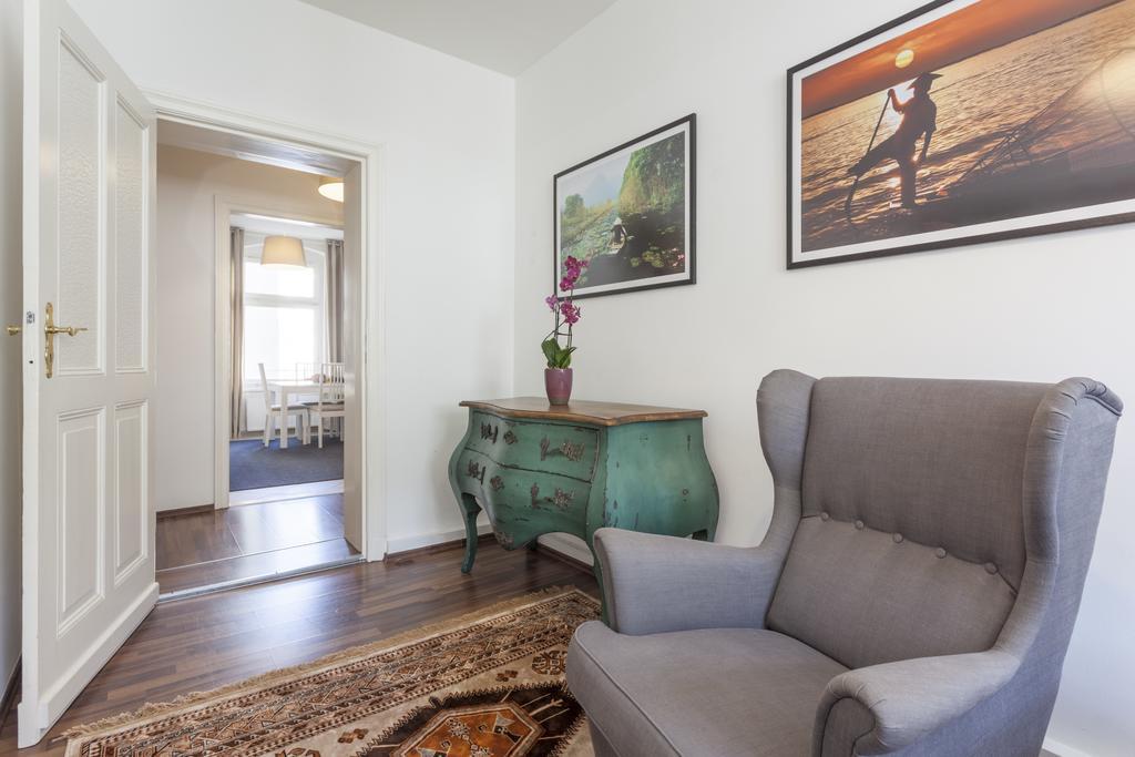 The Rheinsberger - Cosy 2Br One Living Room Up To 6 Berlin Extérieur photo