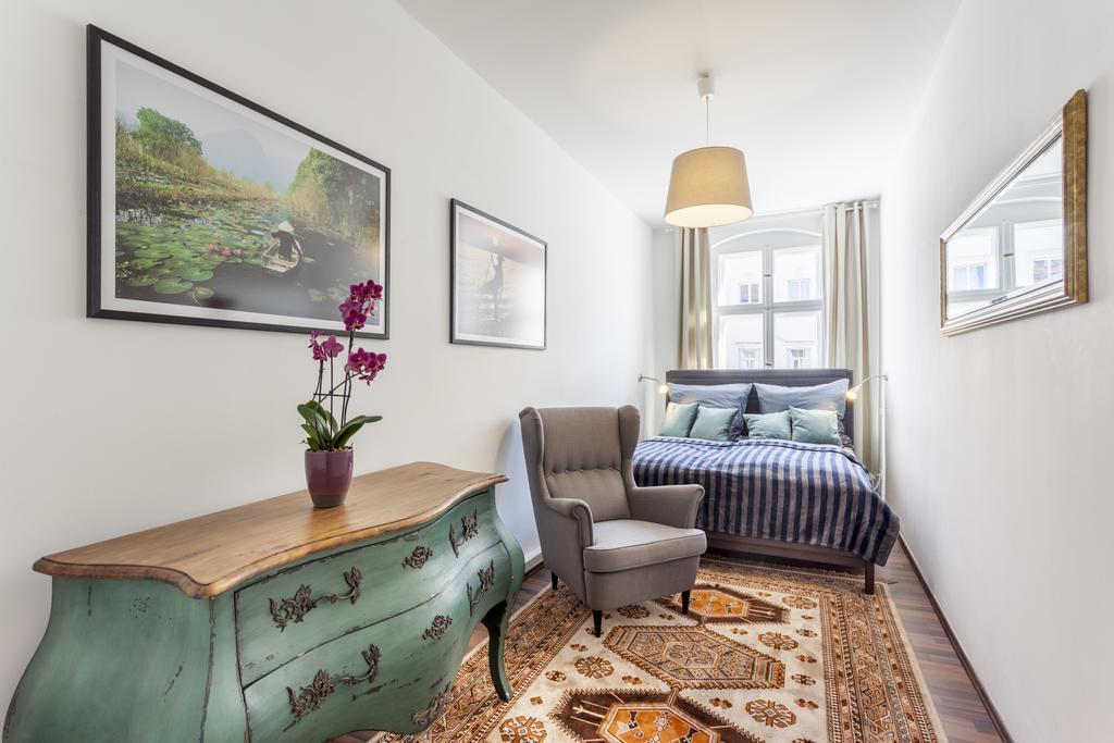 The Rheinsberger - Cosy 2Br One Living Room Up To 6 Berlin Extérieur photo