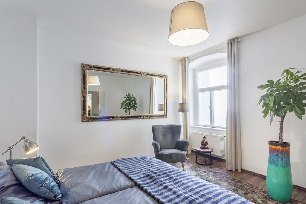 The Rheinsberger - Cosy 2Br One Living Room Up To 6 Berlin Extérieur photo