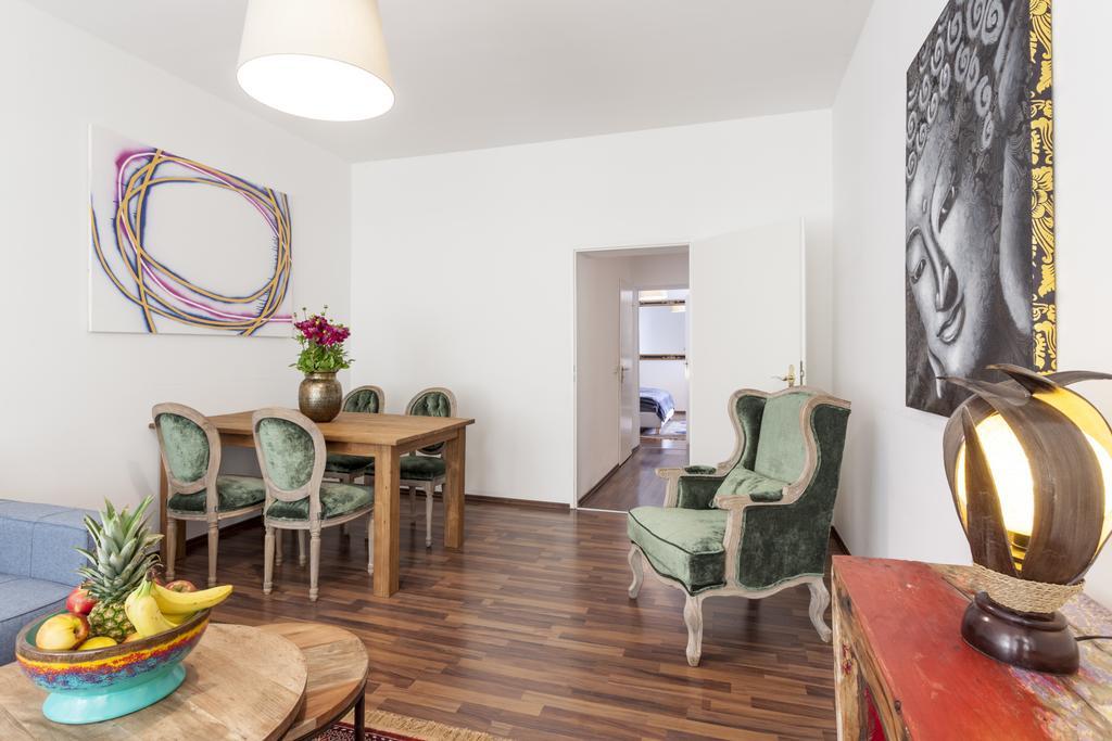 The Rheinsberger - Cosy 2Br One Living Room Up To 6 Berlin Extérieur photo
