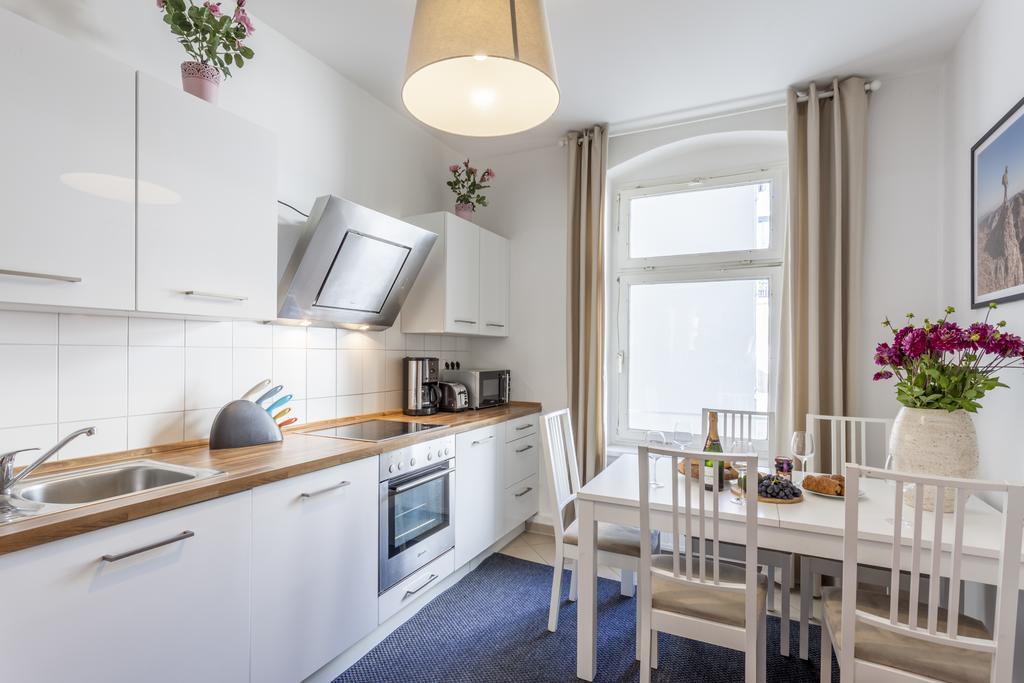 The Rheinsberger - Cosy 2Br One Living Room Up To 6 Berlin Extérieur photo